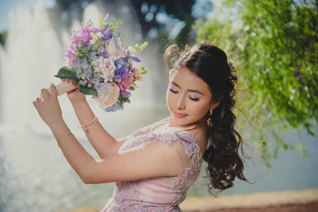 Proceso de maquillaje profesional